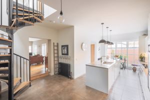 Photo 29- click for photo gallery